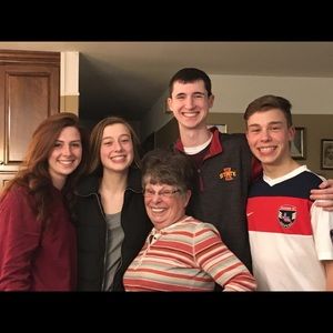 Meet your Posher, Aj